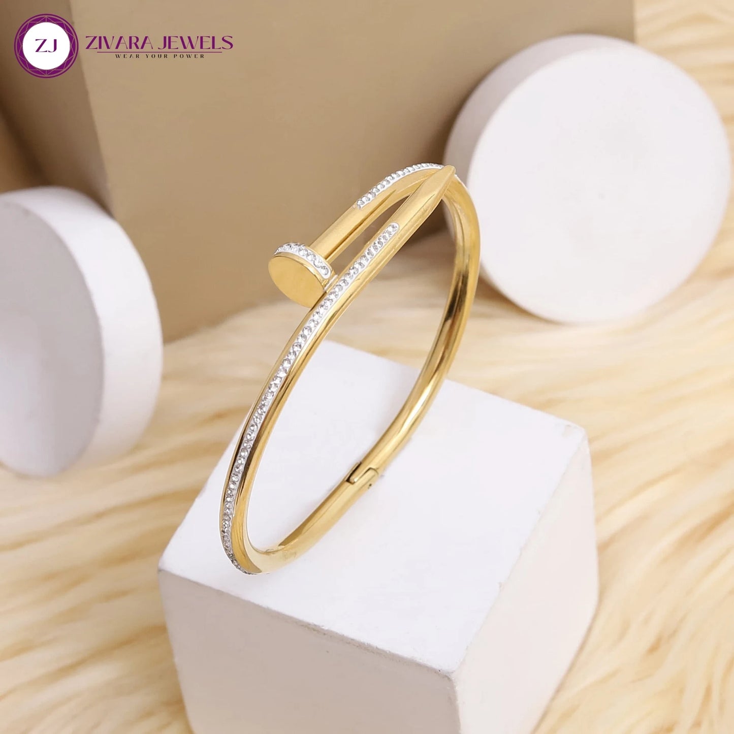 Anti‑Tarnish Nail Bracelet with Diamond Studs – Stainless Steel Cuff