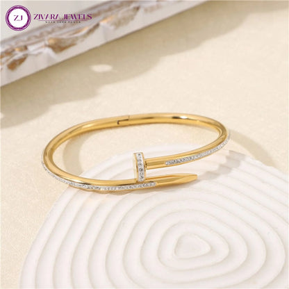 Anti‑Tarnish Nail Bracelet with Diamond Studs – Stainless Steel Cuff